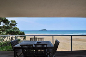 Beachfront Heights - Pauanui Holiday Apartment, Pauanui